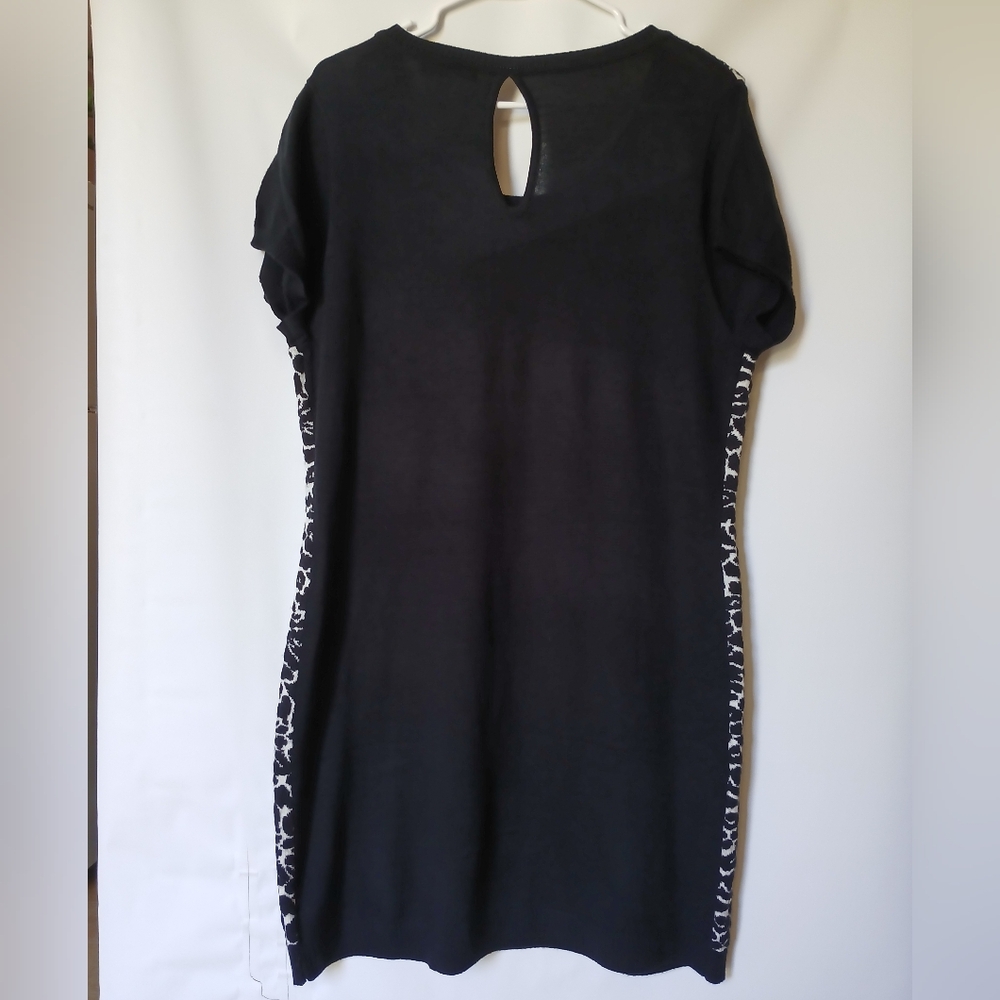 Extra Touch Short Sleeve Sweater Dress Size 1X Color Cheetah Print Black/White - Picture 2 of 8